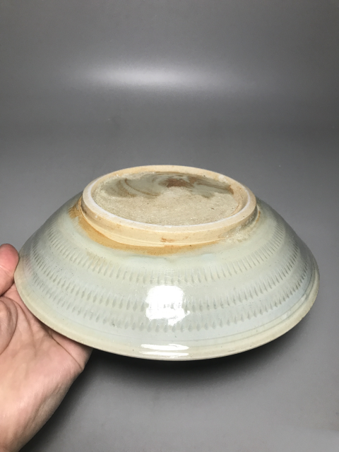 古玩陶瓷明代龍泉青瓷跳刀紋盤(pán)拍賣(mài),當(dāng)前價(jià)格5800元