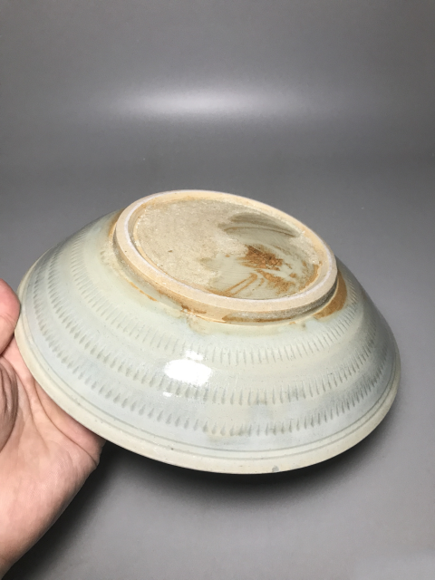 古玩陶瓷明代龍泉青瓷跳刀紋盤(pán)拍賣(mài),當(dāng)前價(jià)格5800元