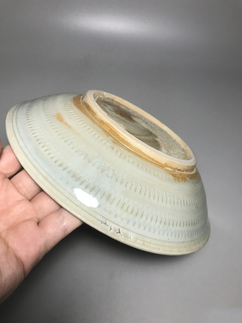 古玩陶瓷明代龍泉青瓷跳刀紋盤(pán)拍賣(mài),當(dāng)前價(jià)格5800元