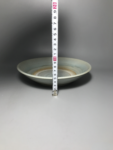 古玩陶瓷明代龍泉青瓷跳刀紋盤(pán)拍賣(mài),當(dāng)前價(jià)格5800元