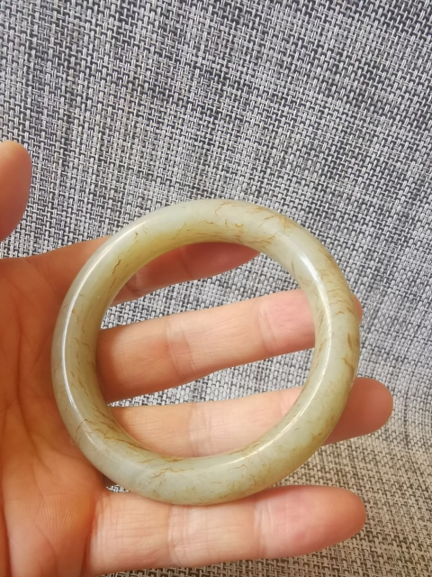 古玩玉器和田玉料手鐲。清代提油風格拍賣,當前價格2222元