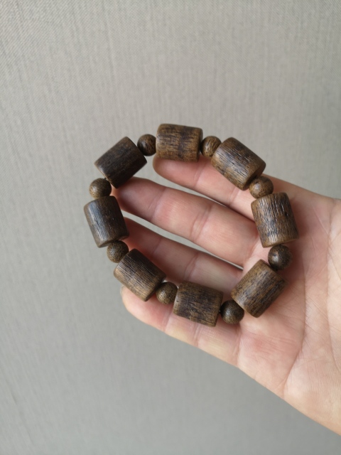 古玩雜項沉香手串拍賣，當前價格480元