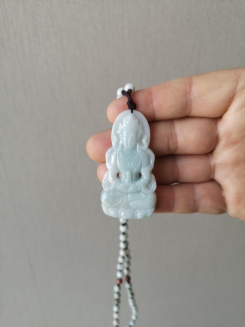 古玩玉器觀音拍賣,當前價格450元