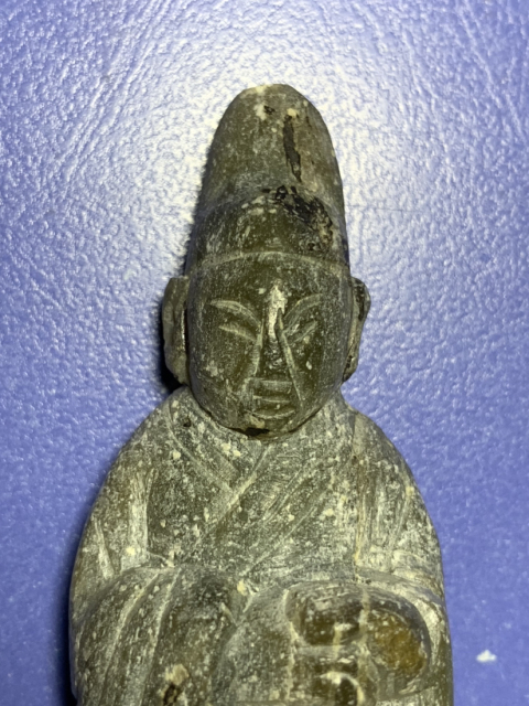 古玩玉器元圓雕人物立件拍賣,當(dāng)前價(jià)格2200元