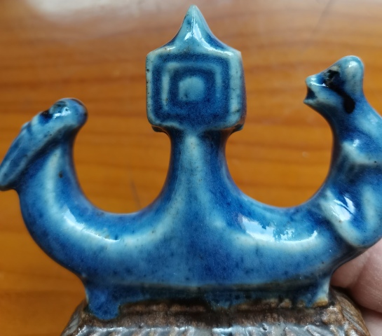 古玩陶瓷清中早?藍(lán)釉筆架山拍賣，當(dāng)前價(jià)格2000元