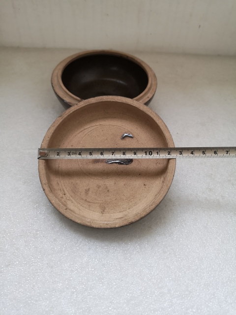 古玩陶瓷清代褐釉蓋罐拍賣,當前價格680元