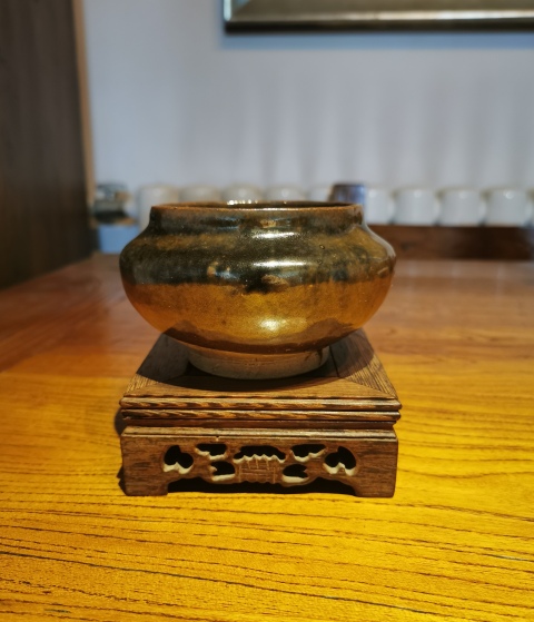 古玩陶瓷明清?可愛水盂拍賣,當前價格444元