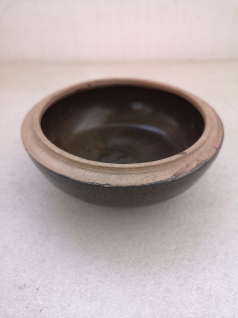 古玩陶瓷清代褐釉蓋罐拍賣,當前價格680元