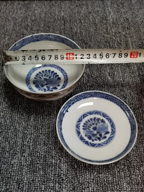 古玩陶瓷【有贈品】晚清民國青花五彩描金兩才蓋碗拍賣,當前價格600元