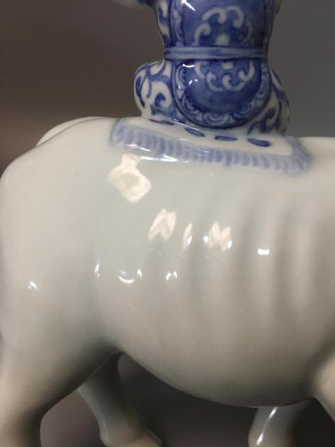 古玩陶瓷【稀有擺件】民國青花童子牧牛瓷塑拍賣，當前價格6260元