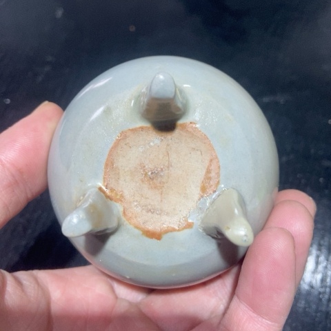 古玩陶瓷宋：龍泉（鼎式爐）拍賣，當前價格4500元