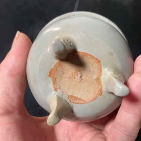 古玩陶瓷宋：龍泉（鼎式爐）拍賣，當前價格4500元