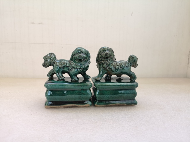 古玩陶瓷獅子瓷塑拍賣,當前價格450元