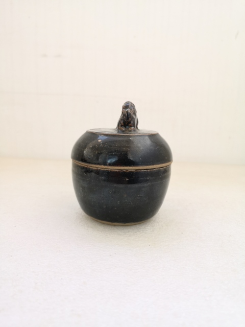 古玩陶瓷黑釉蓋罐拍賣,當前價格398元