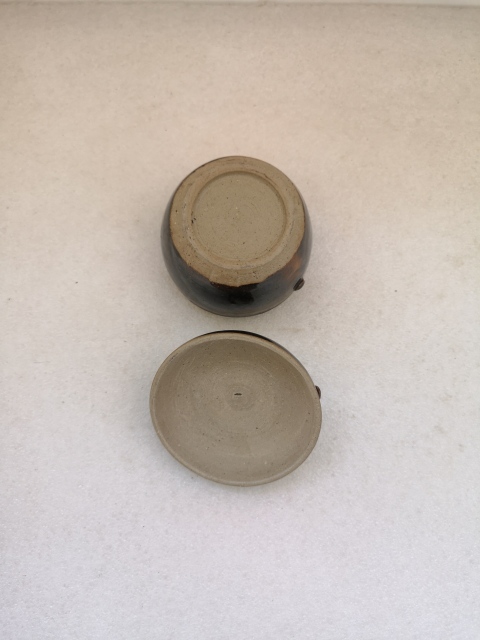 古玩陶瓷黑釉蓋罐拍賣,當前價格398元