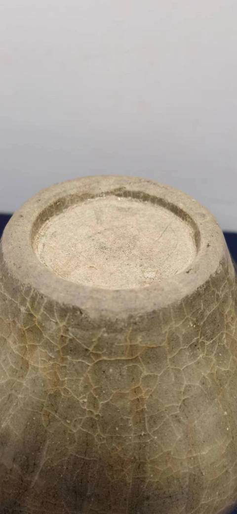 古玩陶瓷龍泉青瓷刻仰蓮紋蓋罐拍賣,當(dāng)前價格5000元