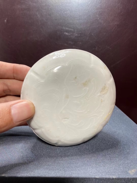 古玩陶瓷宋元白瓷劃花粉盒拍賣,當前價格1050元