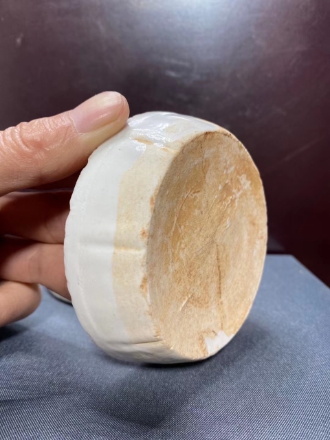 古玩陶瓷宋元白瓷劃花粉盒拍賣,當前價格1050元