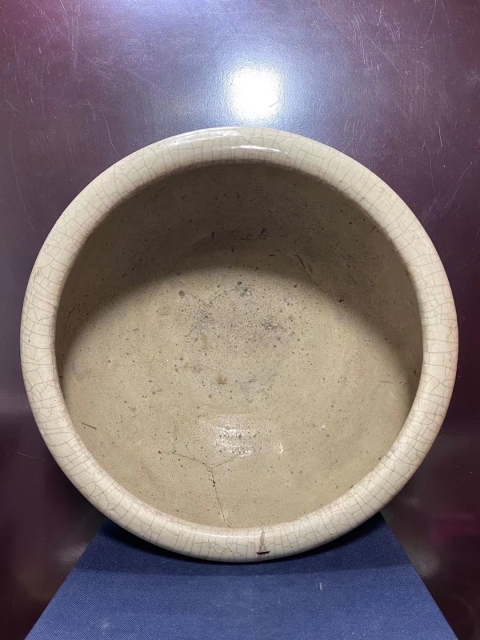 古玩陶瓷清中哥釉三足爐拍賣(mài)，當(dāng)前價(jià)格3200元