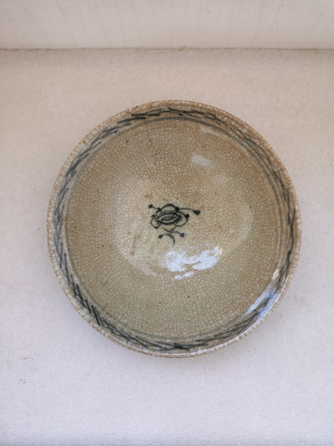 古玩陶瓷清中道光花卉紋哥釉青花碗拍賣,當前價格680元