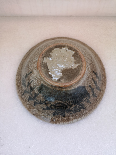 古玩陶瓷清中道光花卉紋哥釉青花碗拍賣,當前價格680元