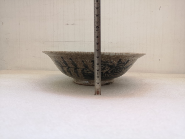 古玩陶瓷清中道光花卉紋哥釉青花碗拍賣,當前價格680元