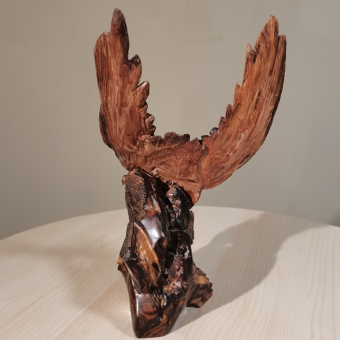 古玩雜項(xiàng)海南黃花梨雕雄鷹展翅擺件拍賣，當(dāng)前價(jià)格3900元