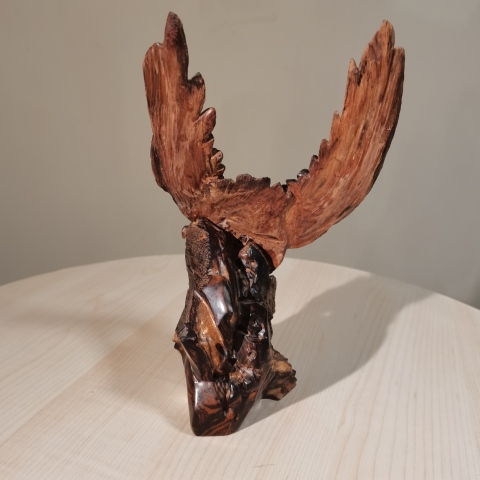 古玩雜項(xiàng)海南黃花梨雕雄鷹展翅擺件拍賣，當(dāng)前價(jià)格3900元