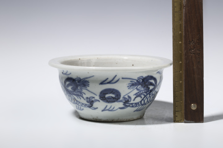 古玩陶瓷康熙·青花雙龍戲珠紋香爐拍賣，當前價格1980元