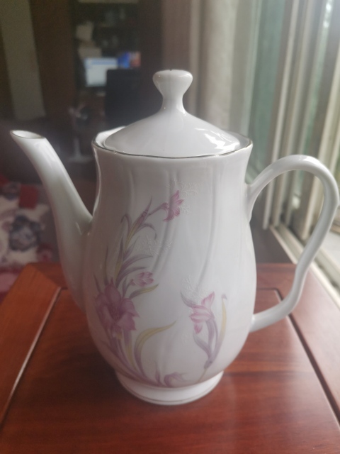 古玩陶瓷彩繪花卉紋茶壺拍賣,當前價格480元