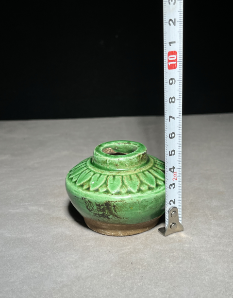 古玩陶瓷綠釉印花水盂拍賣，當前價格900元