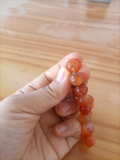 古玩玉器清代.瑪瑙手鏈2300拍賣，當前價格2300元