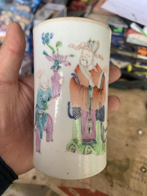 古玩陶瓷人物紋粉彩筆筒拍賣，當前價格8888元