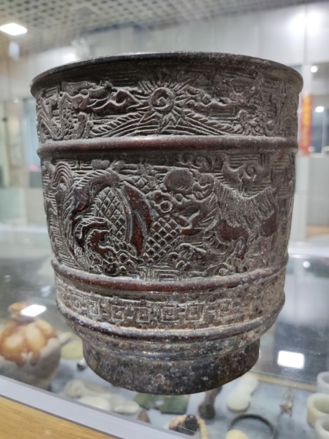 古玩雜項清代刻畫金玉滿堂銅香爐拍賣,當前價格2300元