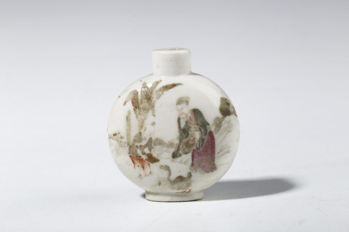 古玩陶瓷(優(yōu)品)清道光·粉彩愛鵝尋梅圖煙壺拍賣，當前價格6000元