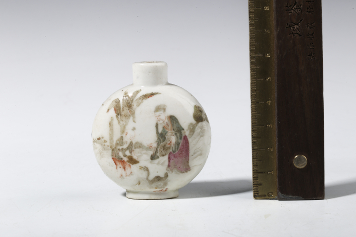 古玩陶瓷(優(yōu)品)清道光·粉彩愛鵝尋梅圖煙壺拍賣，當前價格6000元