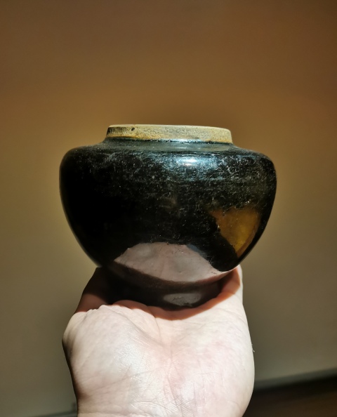古玩陶瓷金元?黑釉罐拍賣,當(dāng)前價(jià)格999元