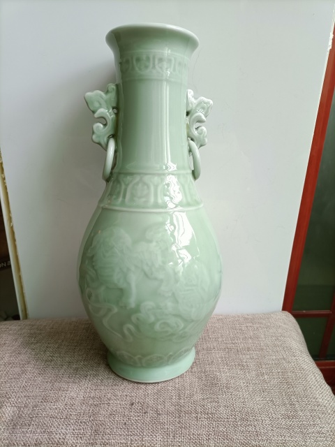 古玩陶瓷青釉瓶拍賣,當(dāng)前價(jià)格500元
