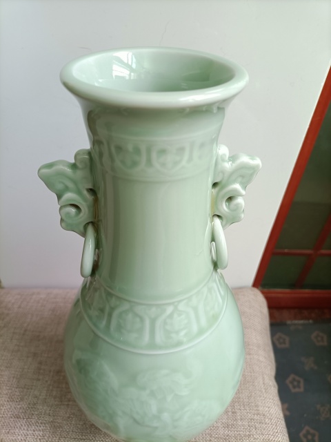 古玩陶瓷青釉瓶拍賣,當(dāng)前價(jià)格500元