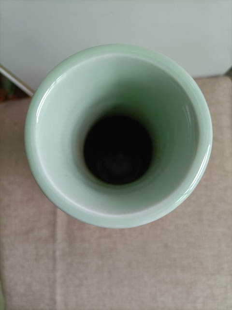 古玩陶瓷青釉瓶拍賣,當(dāng)前價(jià)格500元