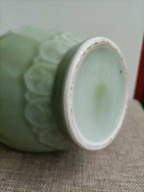 古玩陶瓷青釉瓶拍賣,當(dāng)前價(jià)格500元