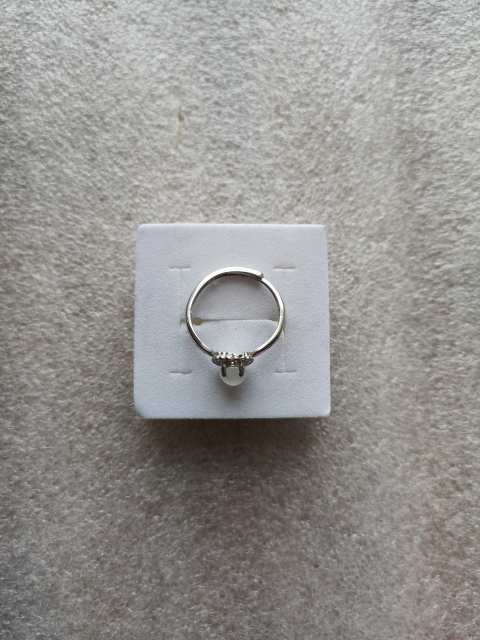 古玩玉器戒指拍賣,當前價格150元