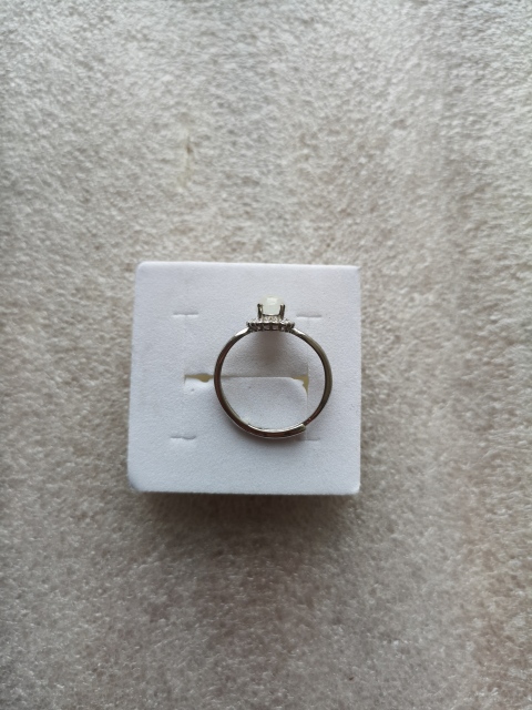 古玩玉器戒指拍賣,當前價格150元