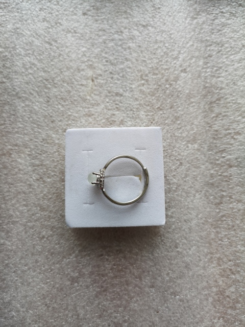 古玩玉器戒指拍賣,當前價格150元