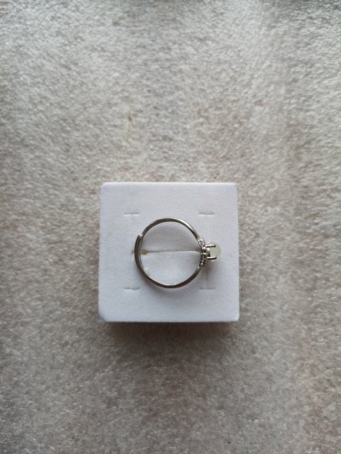 古玩玉器戒指拍賣,當前價格150元