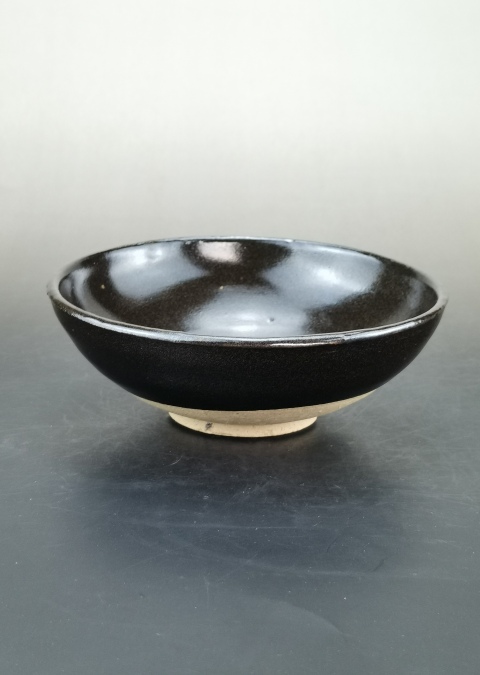 古玩陶瓷元代·耀州窯黑釉大碗拍賣,當前價格6600元