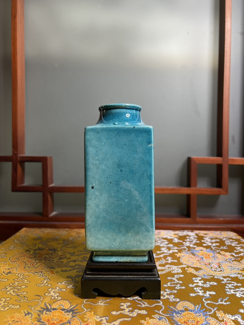 古玩陶瓷【精品單色釉·清末民國】孔雀藍(lán)釉琮式瓶拍賣，當(dāng)前價格3500元