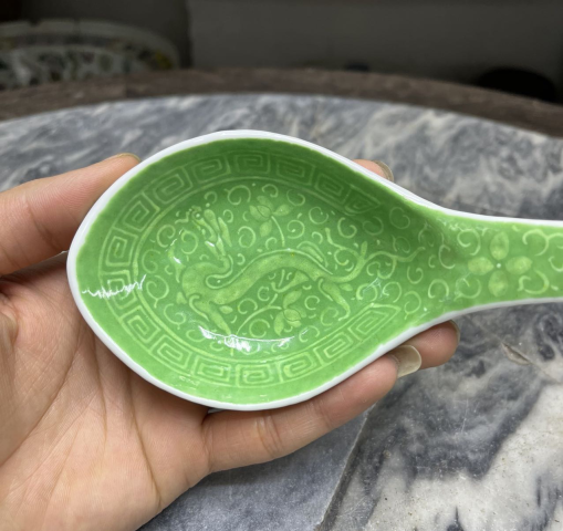 古玩陶瓷秋葵綠地龍紋勺拍賣,當前價格1000元
