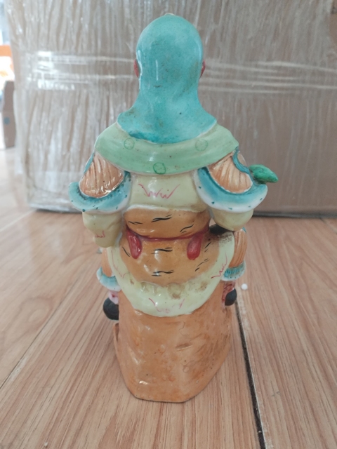 古玩陶瓷文財神像彩瓷瓷塑拍賣，當前價格999元