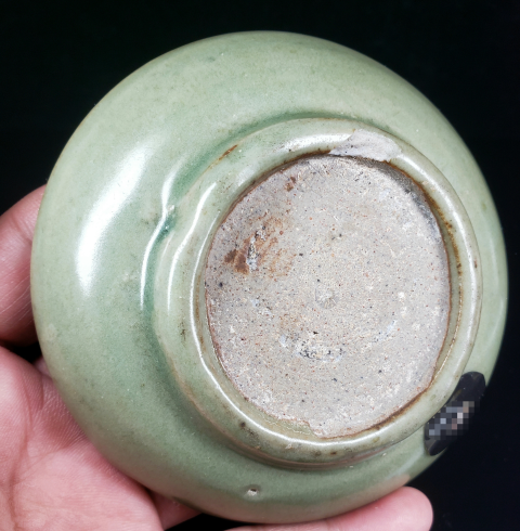 古玩陶瓷元末明初龍泉窯刻花青釉盤拍賣，當前價格888元